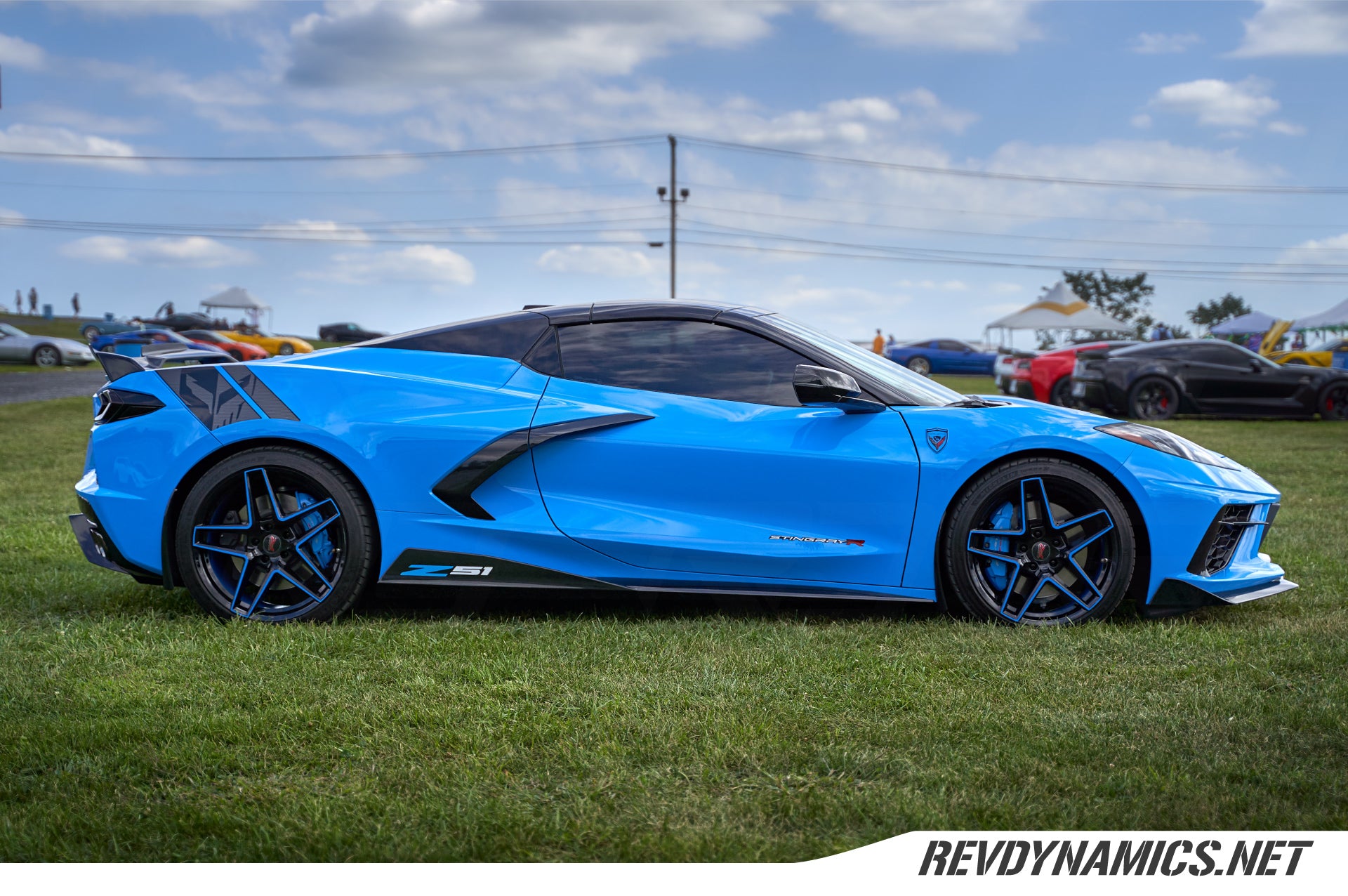 C8 Corvette Stingray rapid blue cray panthera staggered rims