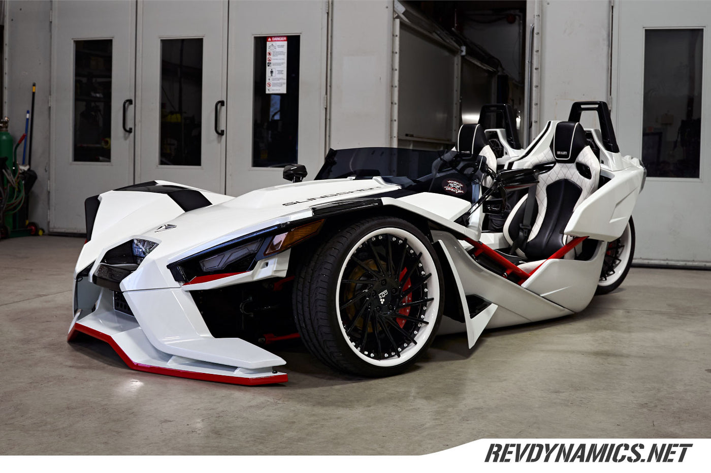 2016 Polaris Slingshot on 20" rims and air ride suspension