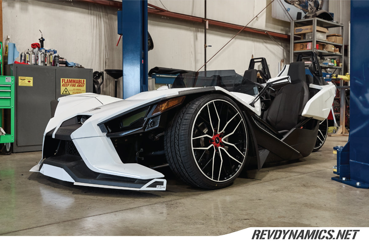 Polaris Slingshot With custom Savini SV-F2 22" wheels