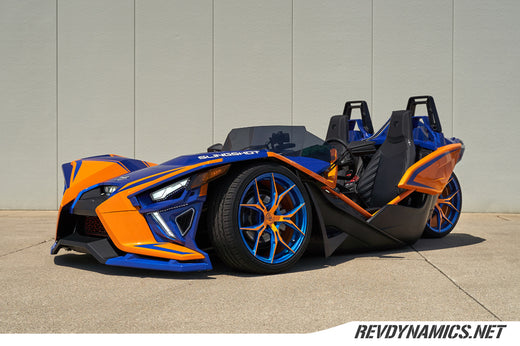 Polaris Slingshot With Powder Coated Rohana RFX5 20" Wheels