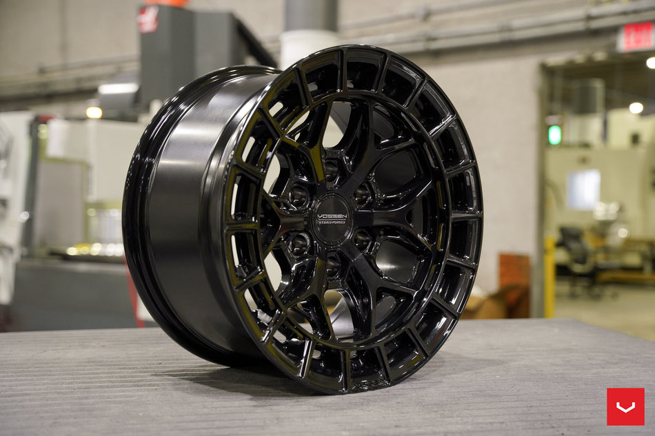 Vossen HFX1 Jeep Gladiator JT 20" Wheel and 37" Tire Package