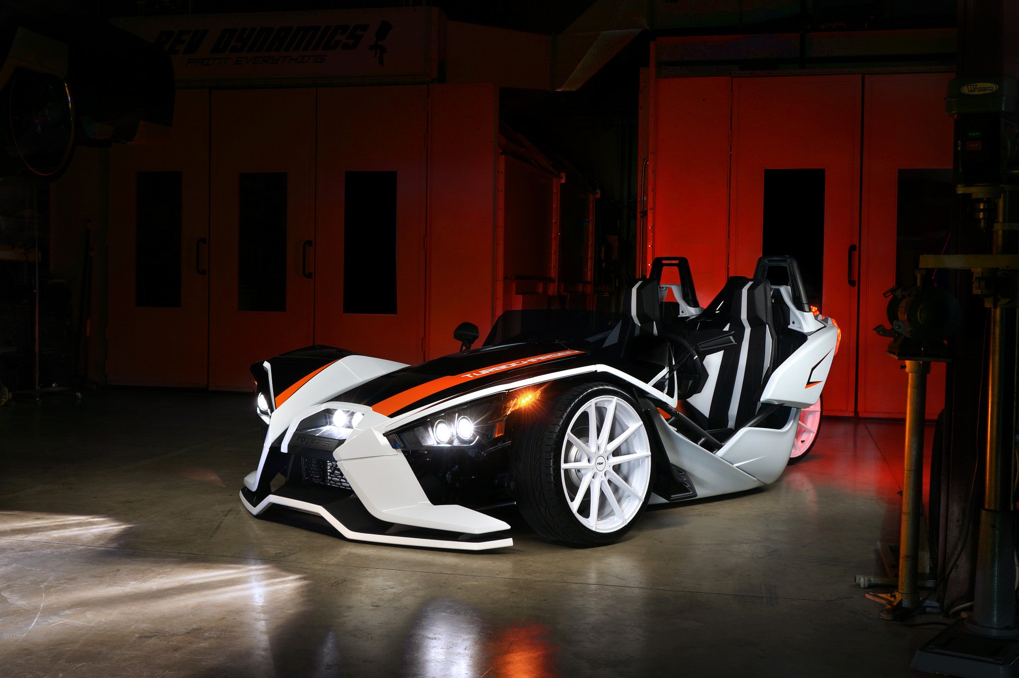 Polaris Slingshot Rev Dynamics Digital+ Air Suspension Kit (2015-19) - Rev Dynamics